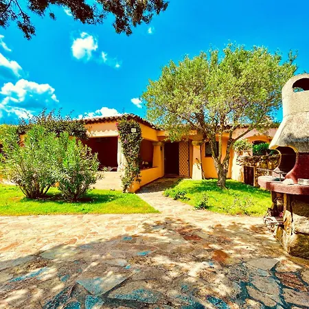 Sweet A Schiera With Pool Baia Sardinia